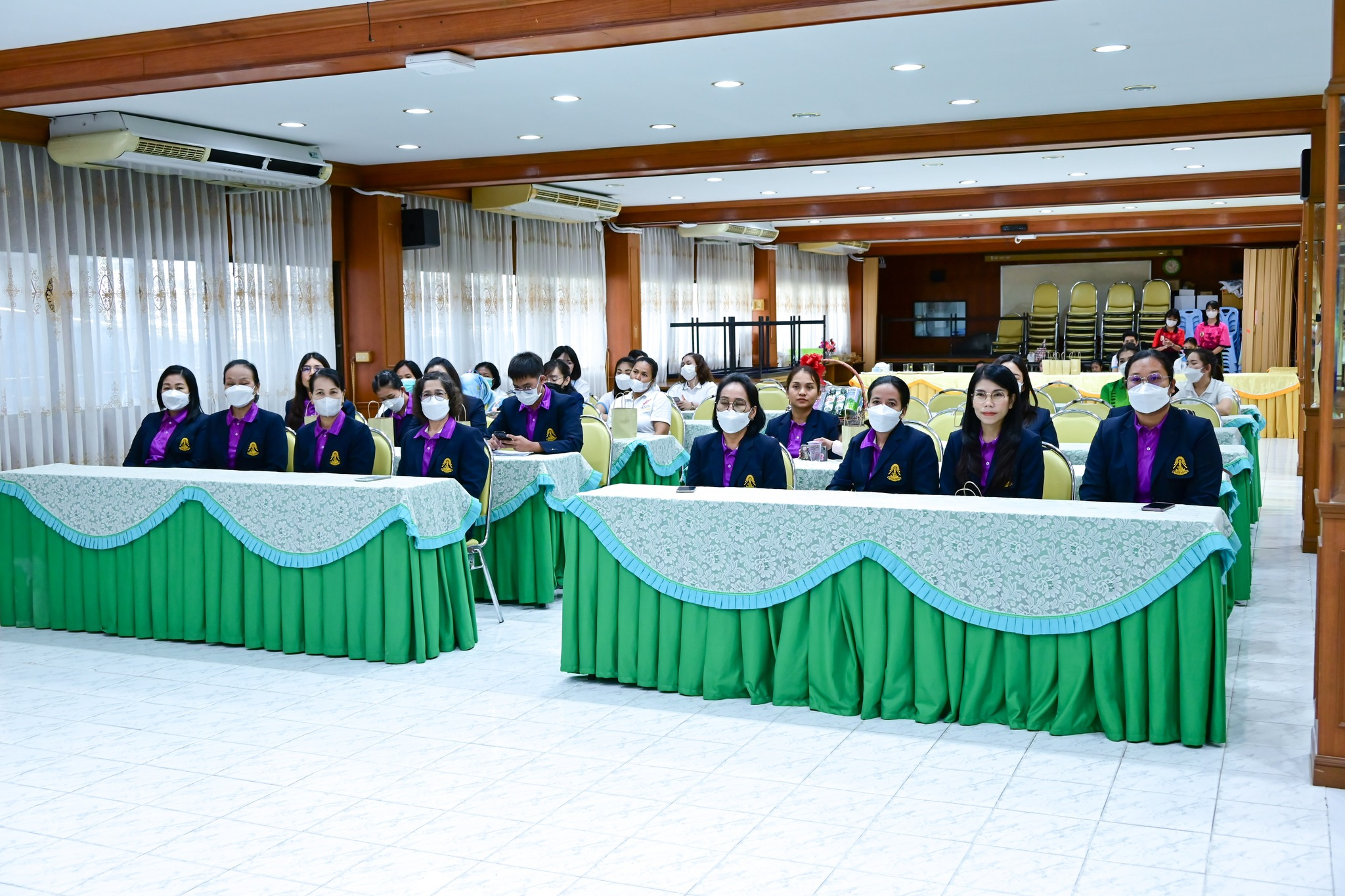 25/8/66 กลุ่มสาระการเรียนรู้ภาษาไทย ได้เข้าศึกษาดูงานด้านการจัดกิจกรรมการเรียนรู้รายวิชาภาษาไทย และการบูรณาการกิจกรรมการเรียนการสอนในรูปแบบต่าง ๆ ณ โรงเรียนเสนา “เสนาประสิทธิ์”