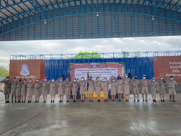 11/1/66  พิธี "ประดับเครื่องหมายวิชาพิเศษลูกเสือ - เนตรนารี" ระดับชั้นมัธยมศึกษาปีที่ 2