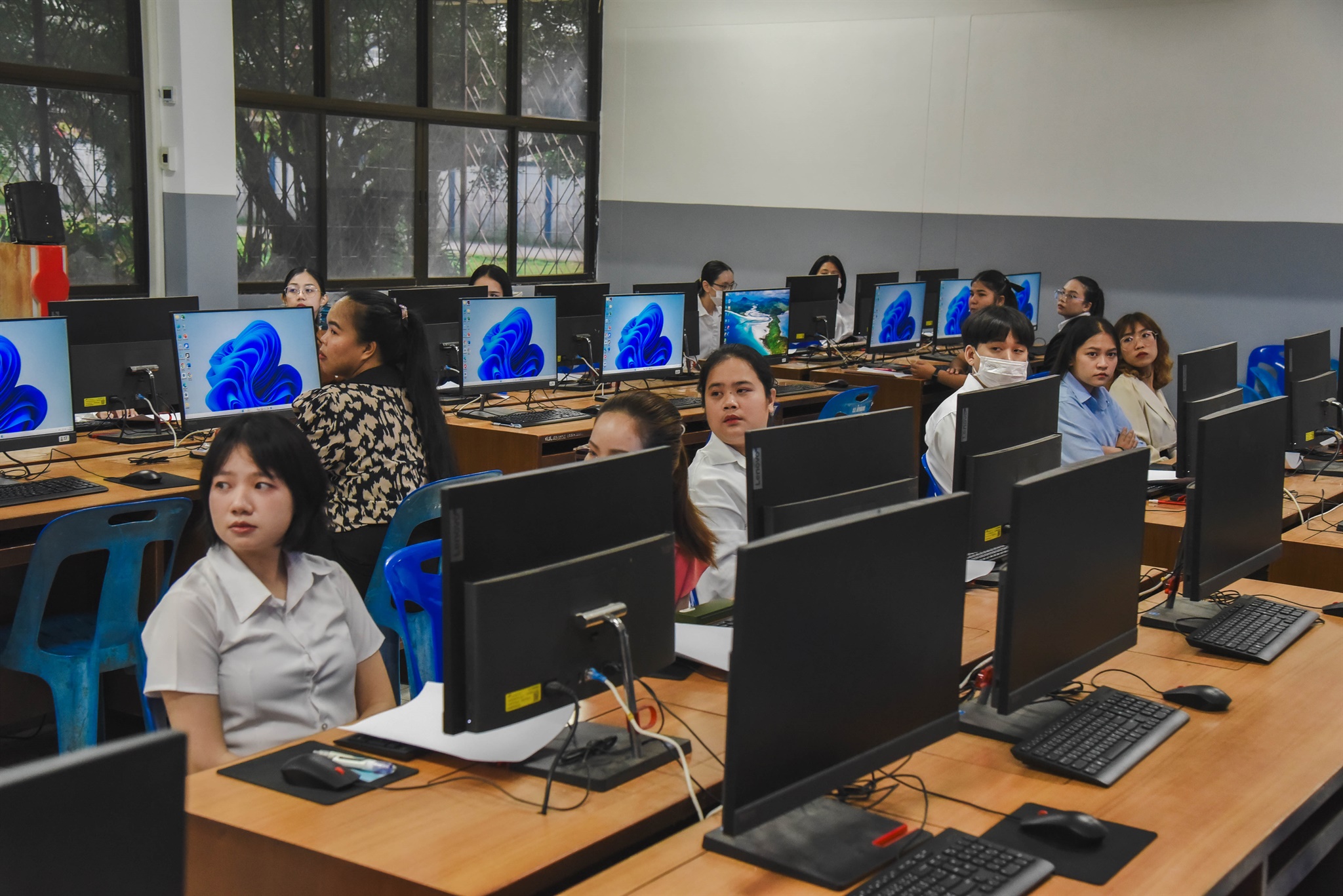 68-07-02 สอบและสัมภาษณ์นักจัดการทั่วไป