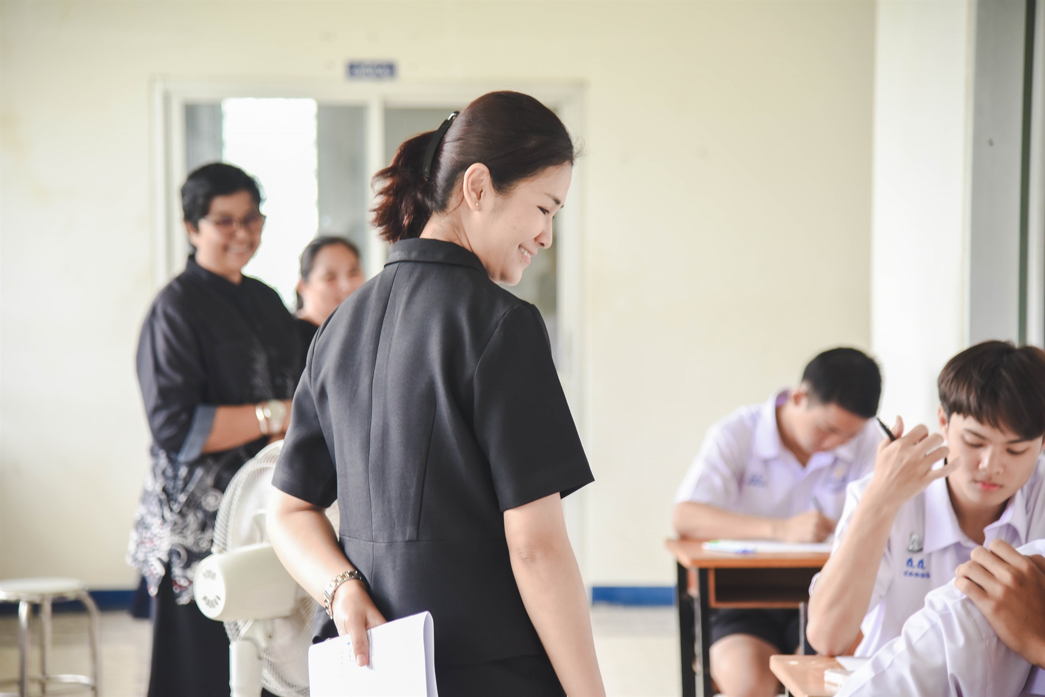 69-09-22 รองผู้อำนวยการให้กำลังใจนักเรียน ม.ปลาย สอบปลายภาค