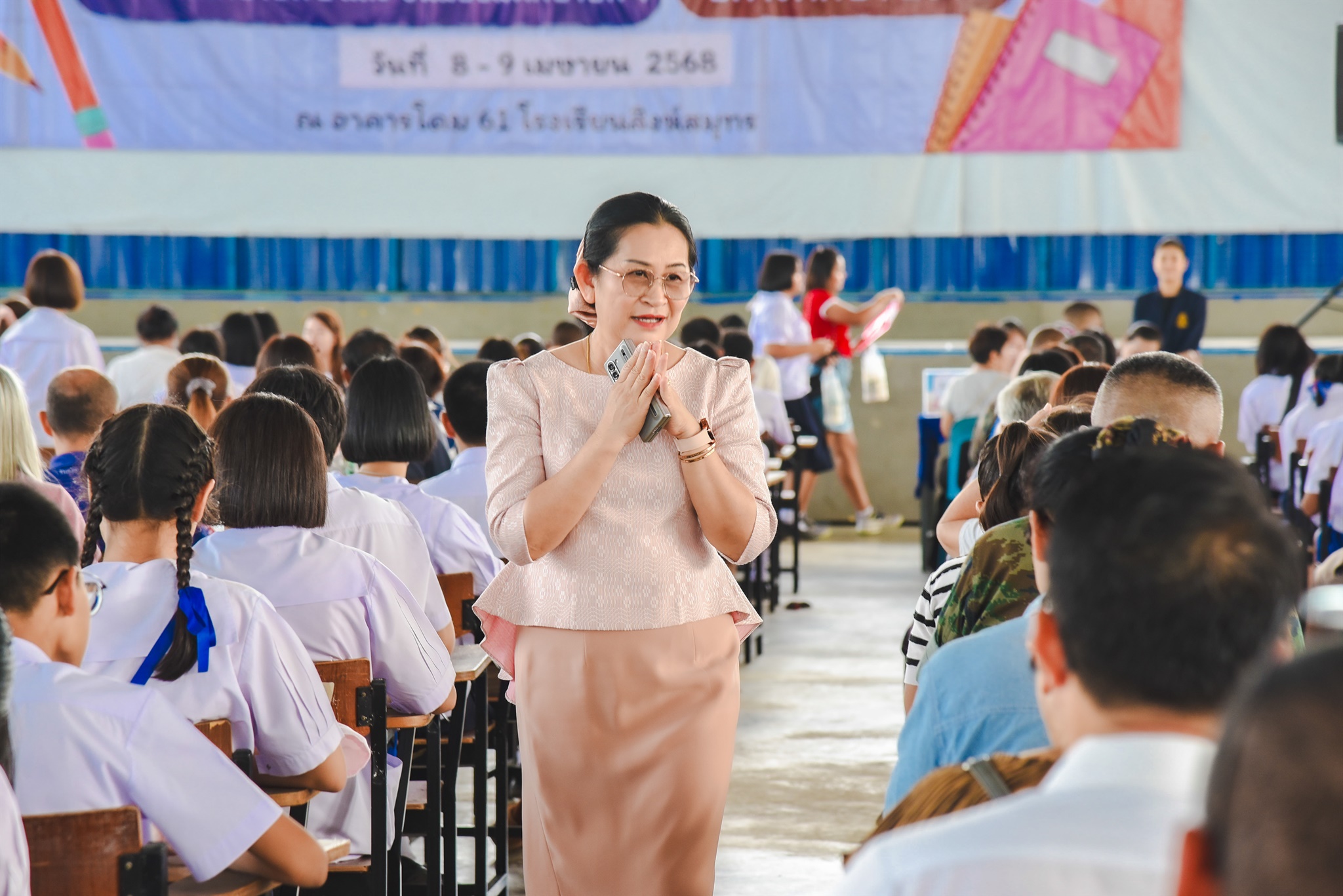 68-04-09 มอบตัวนักเรียน ม.4