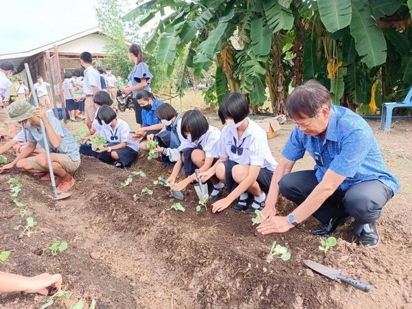 9/12/65 วันดินโลก