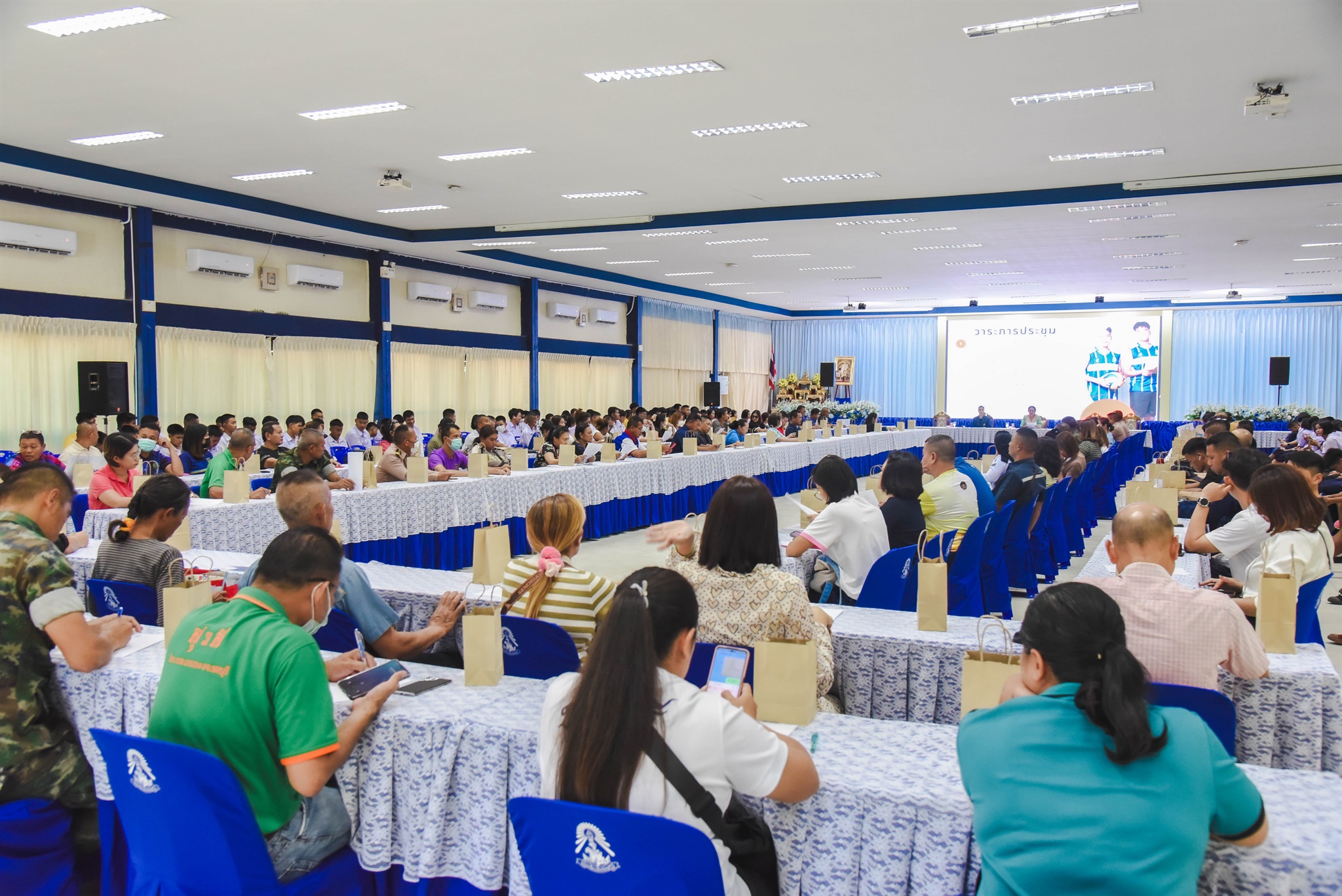 68-06-04 ประชุมผู้ปกครองนักกีฬา